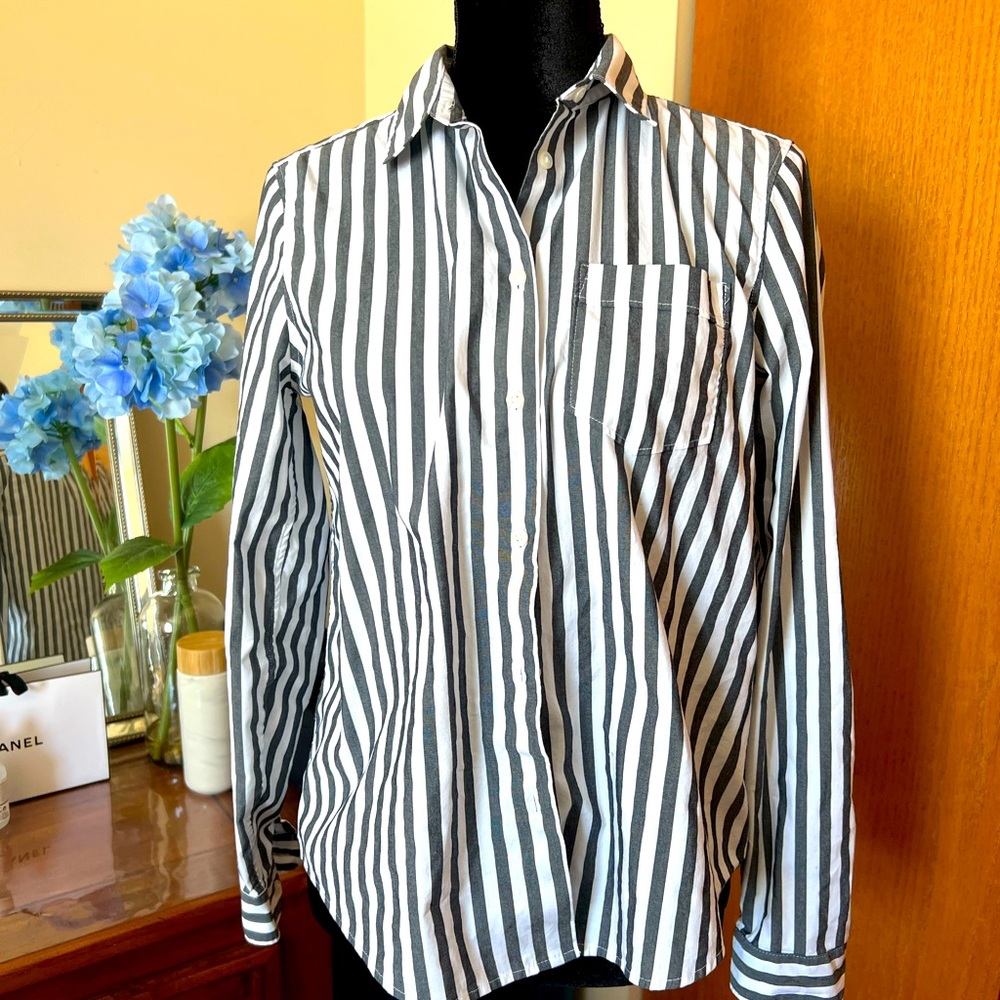 Banana Republic Long Sleeves